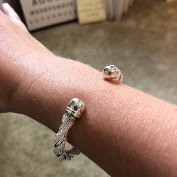 MOVING SALE Sterling silver bangle - Picture 2 of 2